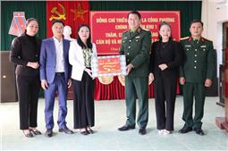 Chính ủy Quân khu chúc tết, tặng quà đối tượng chính sách tại huyện Đồng Hỷ và thành phố Thái Nguyên